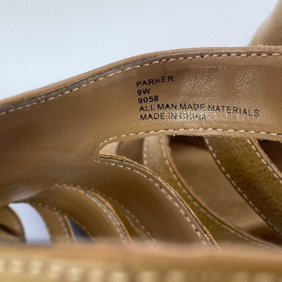 Cloudwalkers 9W Tan Parker 3.25 Inch Strappy Peep-toe Heels Gold Metal Accents - Picture 7 of 10